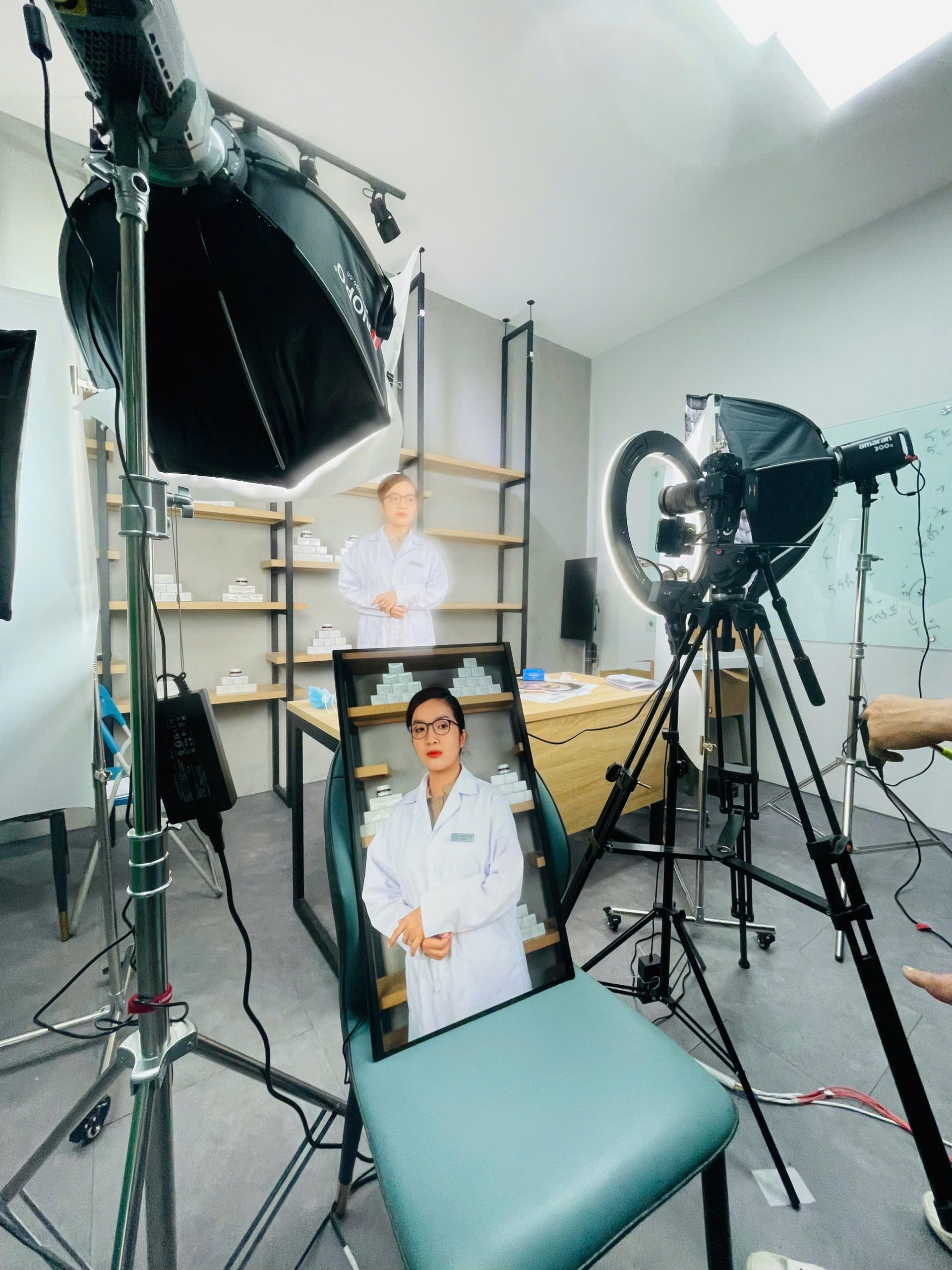 z6459945698833_aed17e20acabaf448cfd8be25456eb22